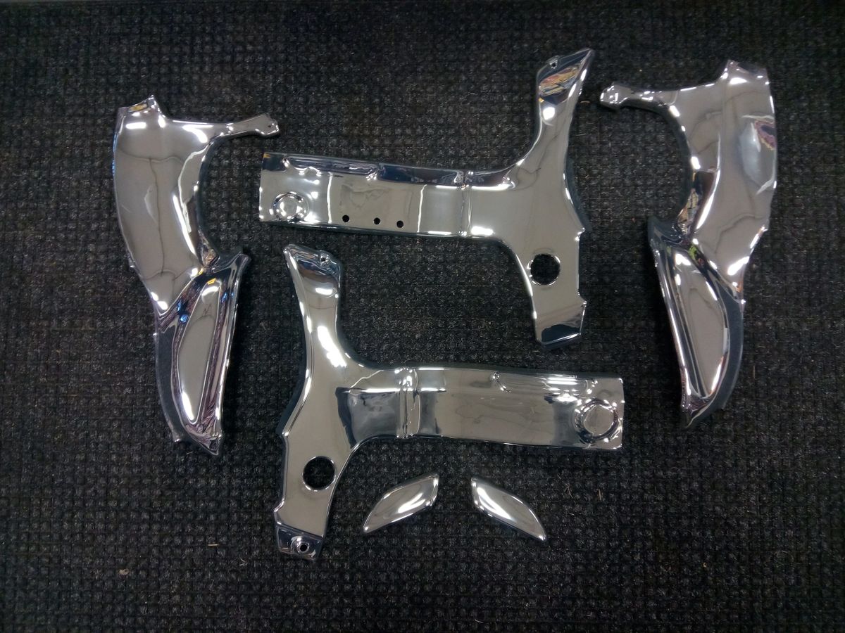 Chrome Frame and Ram Air Cover Combo for Gen 1 Hayabusa