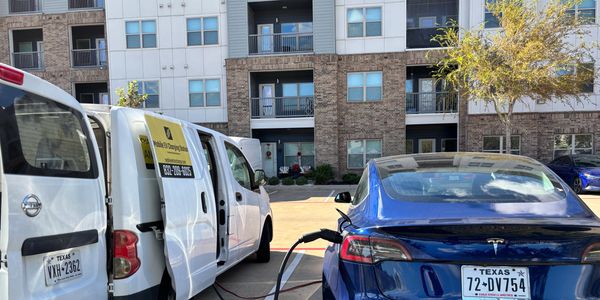 Mobile EV charging station Emergency Mobile electric car charging service. Tesla roadside assistance