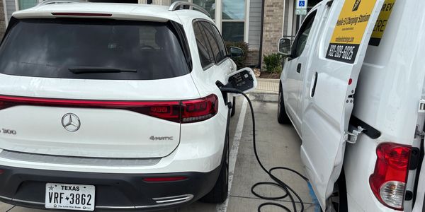 Mobile EV charging of a Mercedes EQB 300 that did not have enough range to make it to a public charg