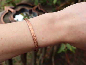 Hammered copper bangle bracelet