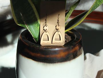 Wooden arch earring 