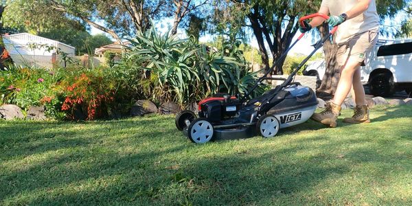 Lawn mowing in Busselton Western Australia 