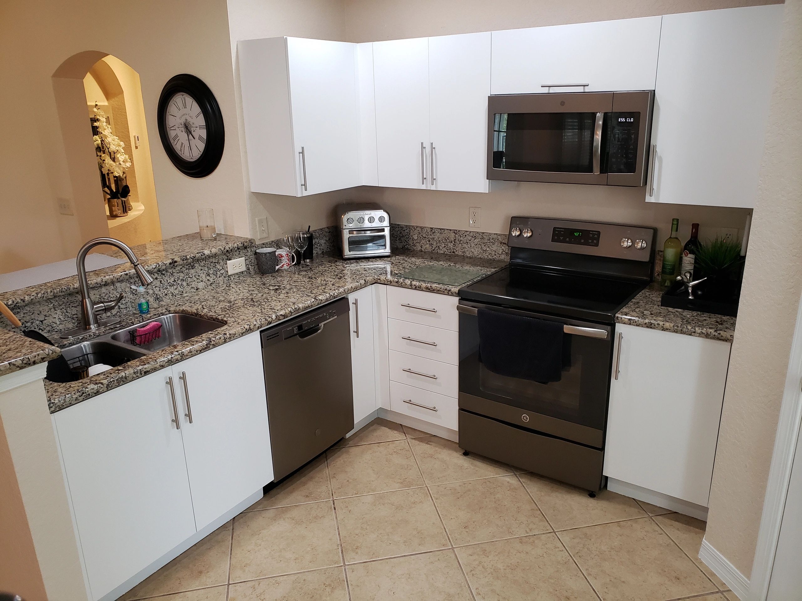 Kitchen Cabinet Refinishing