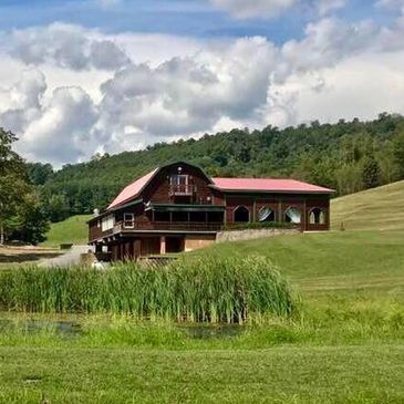 Wedding and event venue at Robbins Paradise Ranch. Spring time at the ranch.