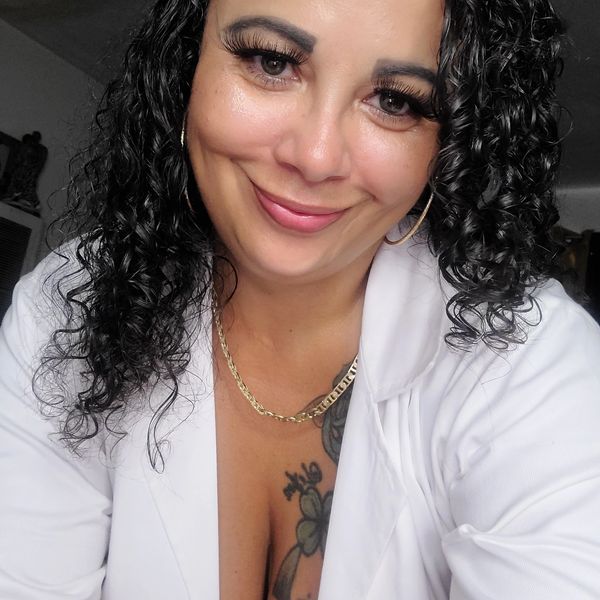 Your LICENSED ESTHETICIAN 
