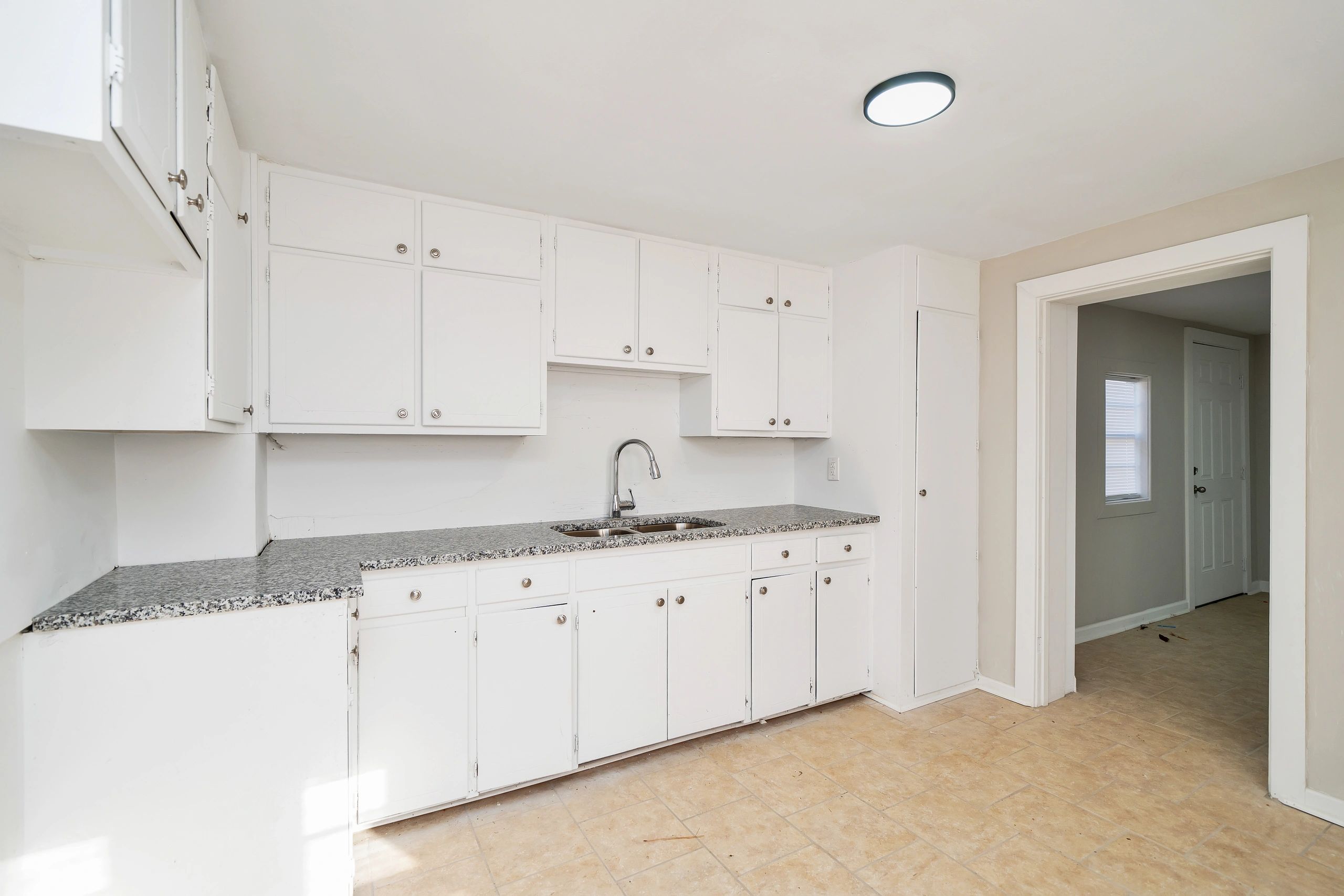 Warrior Ave interior