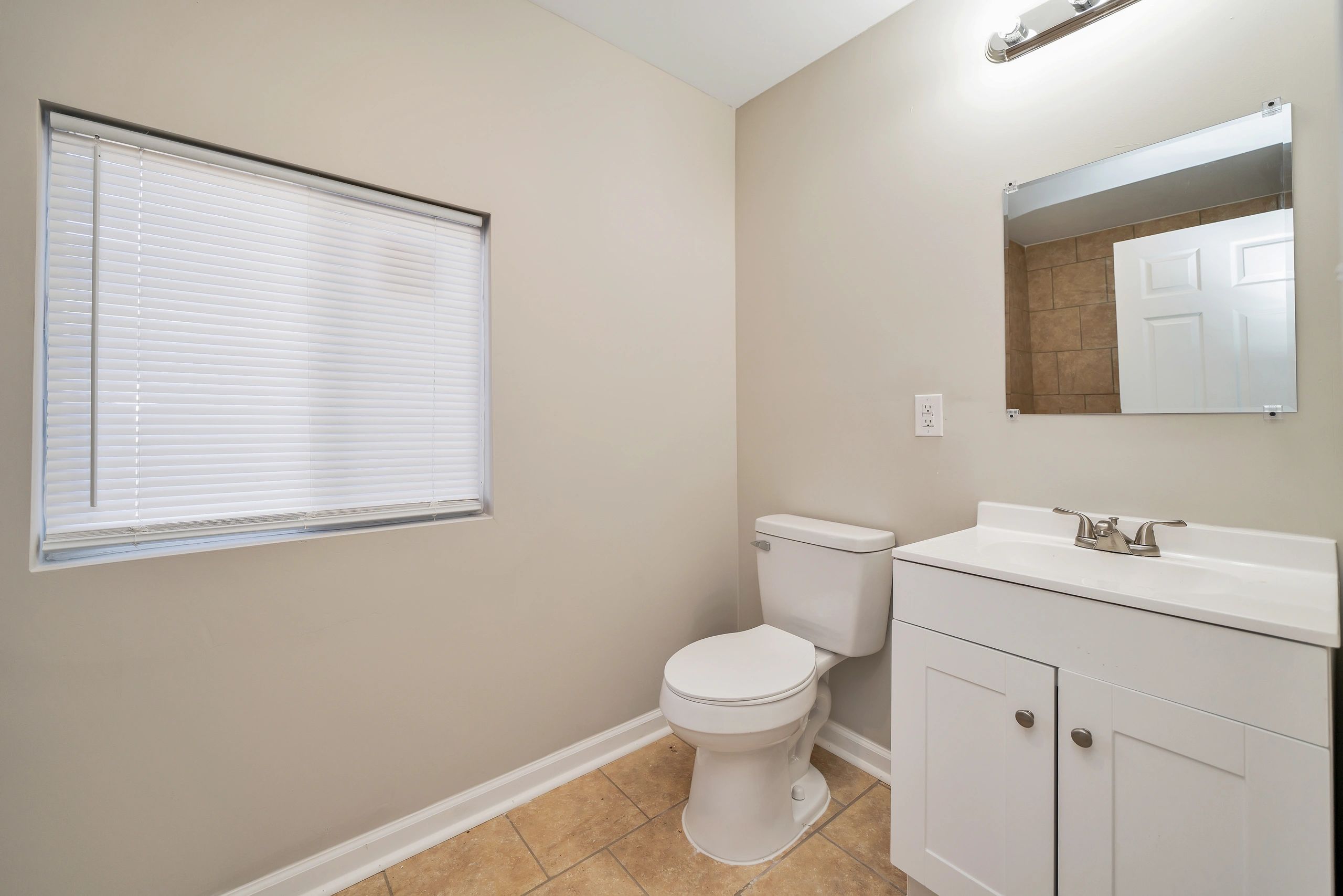 Warrior Ave interior