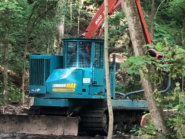 Logging Equipment at Trumbull County Hardwoods.Experienced timber buyer in Middlefield, Ohio.