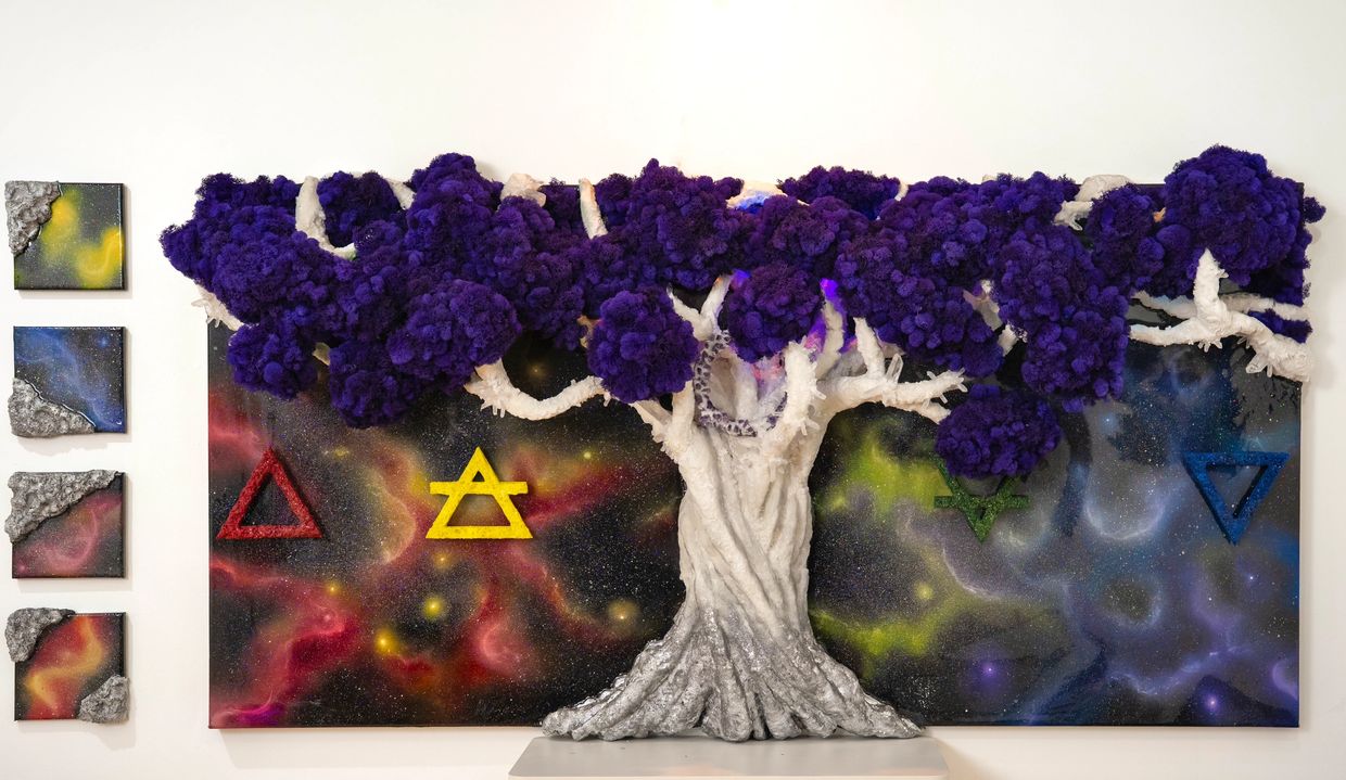 Eternal crystal art piece