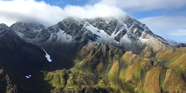 Scenic flight over Kodiak 