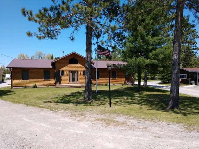 Big Foot Lodge Llc Cabin Rental Camping Vacation Rental