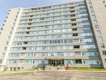 Condo lease hamilton Harris towers
