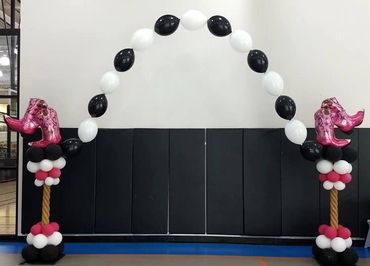 cowboy balloon arch