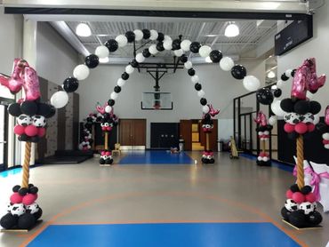 cowboy daddy daughter dance, cowboy balloon arch