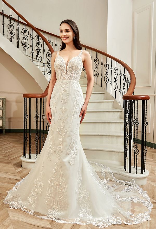 Fit & Flare bridal gown with beautiful train