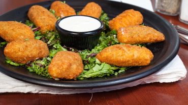 Jalapenos Poppers Stuffed with Cream Cheese