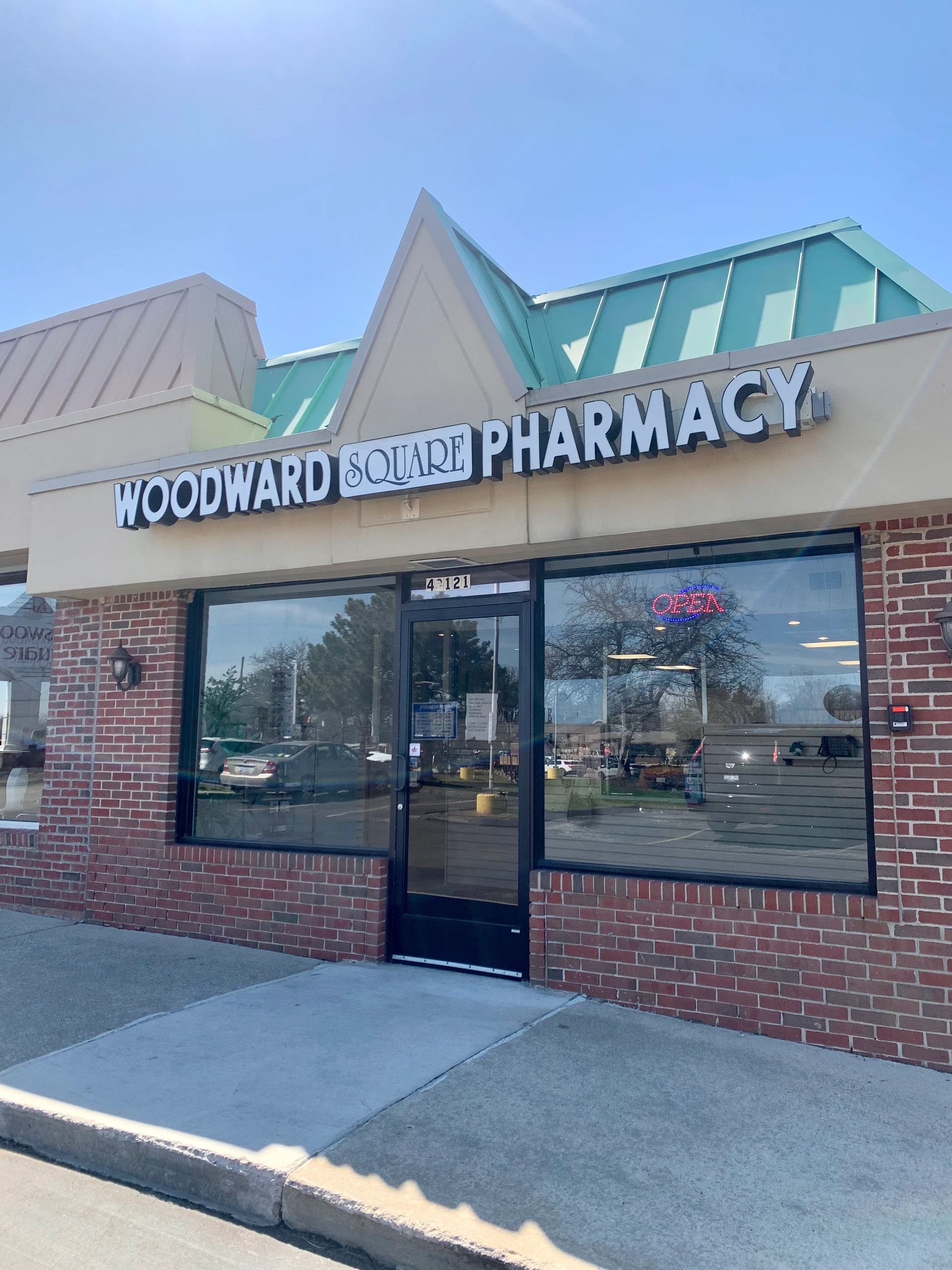Woodward Square Pharmacy in Bloomfield Hills, Michigan