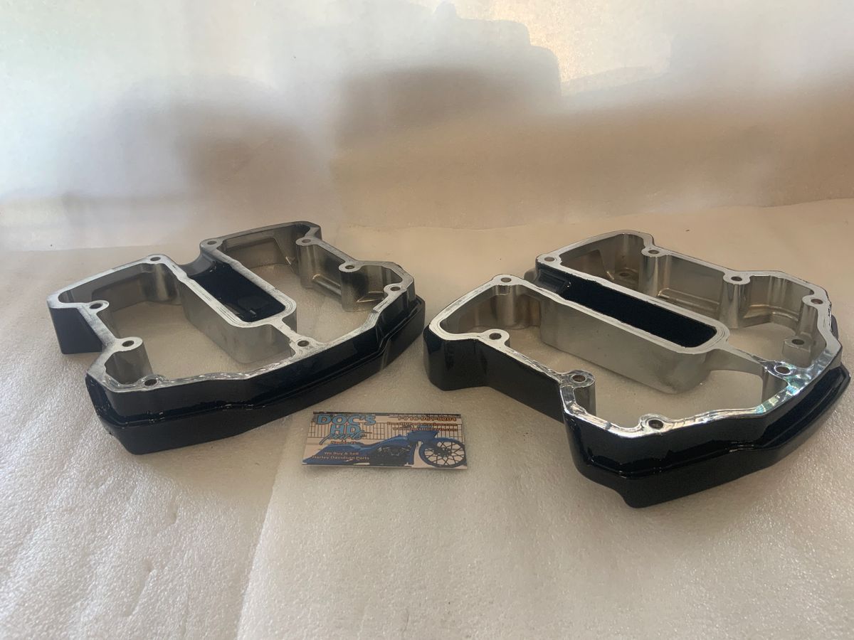 M8 LOWER ROCKER BOXES GLOSS BLACK