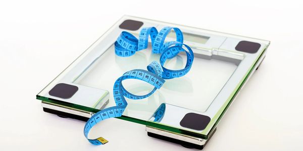 Gewicht, abnehmen, messen, schaffen, schlank, Übergewicht, Essen, Trinken, Diät, Sport, Hypnose