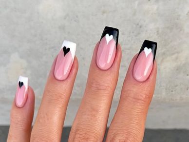𝑵𝑨𝑻𝑼𝑹𝑨𝑳 𝑵𝑨𝑰𝑳𝑺 😍 by the amazing @nails_by_cnd “my client didn't  believe her nails were strong