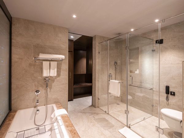 Bathroom2