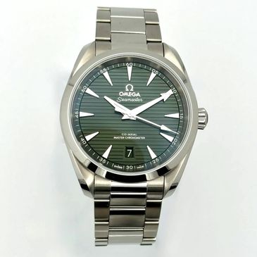 Soldier shot of Omega Aqua Terra 38MM, green dial