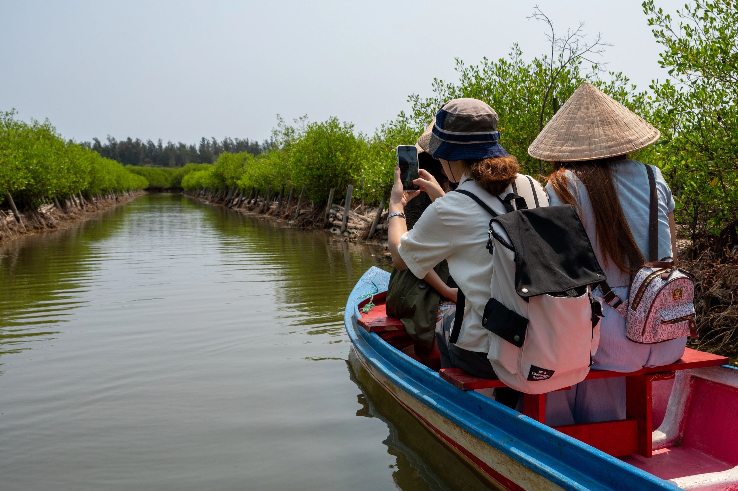 Enjoy a boat trip to explore Bau Ca Cai nature reserve