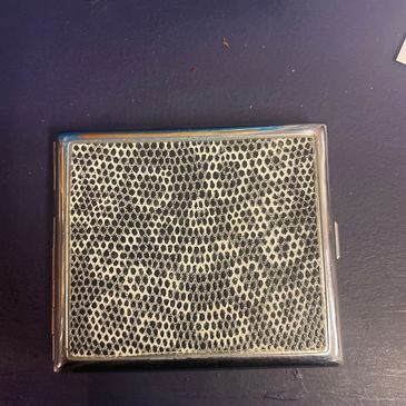 Eclipse Pink Hand Crafted Flower & Studs Crushproof Metal Cigarette Case, 100s, 3101ST16F-Pink