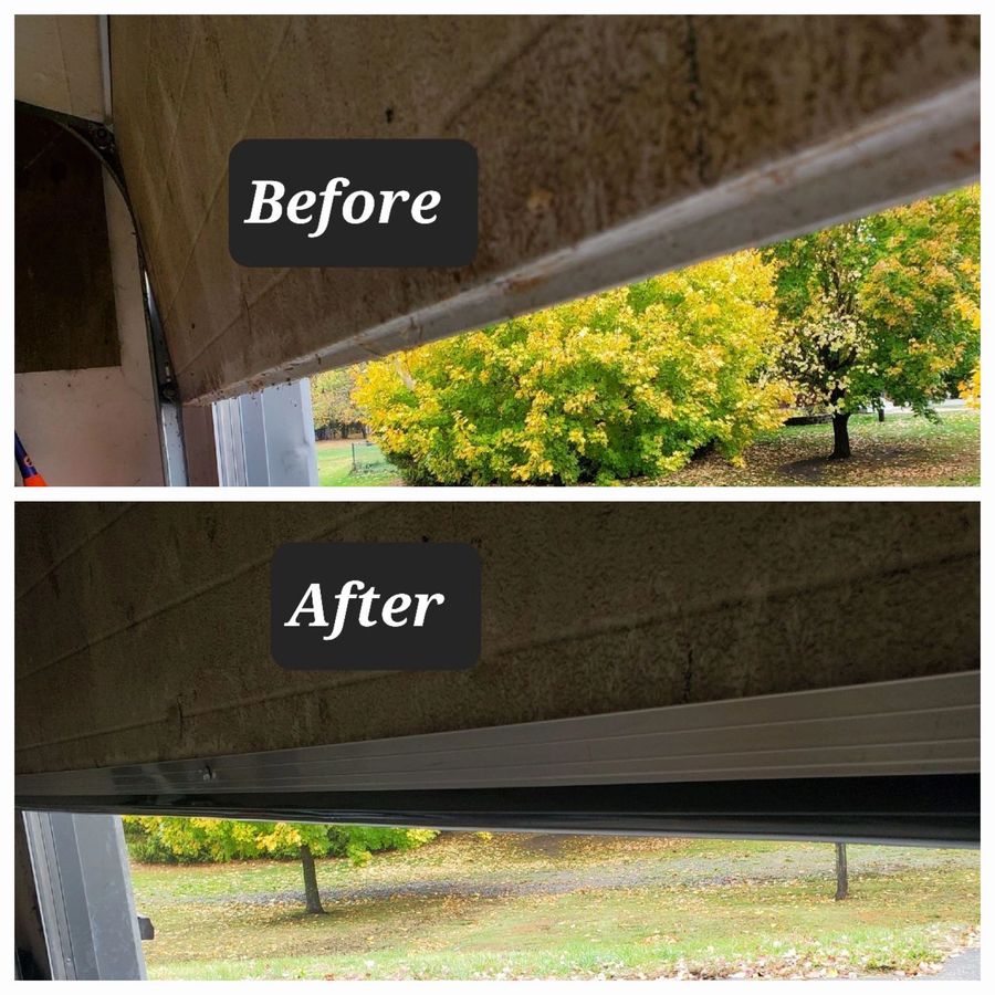 Winter weather seal installation on a garage door in Constance Bay, Ottawa