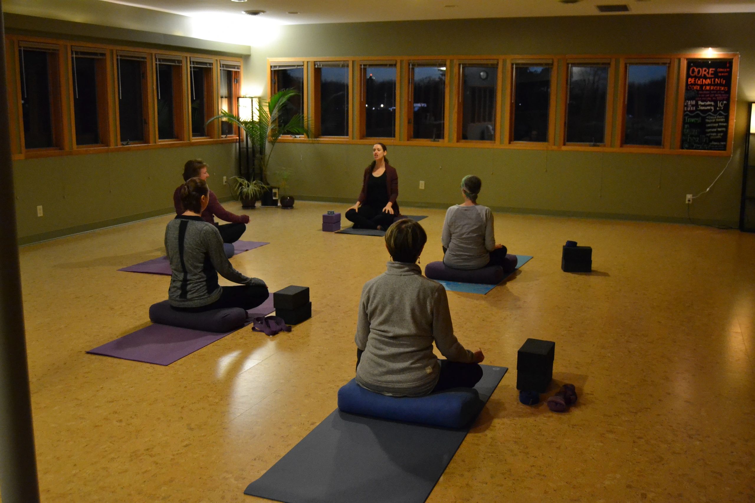 Prais Yoga Yoga Yoga In Dekalb Yoga In Sycamore Prenatal Yoga