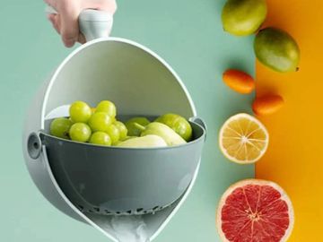 Colander and basket essential for washing and draining fruits and vegetables. Reduce the dripping of