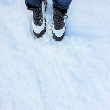 I like to ski in aspen Moncler