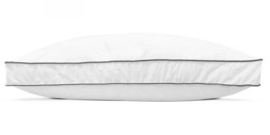 Almohada blanca con borde gris.