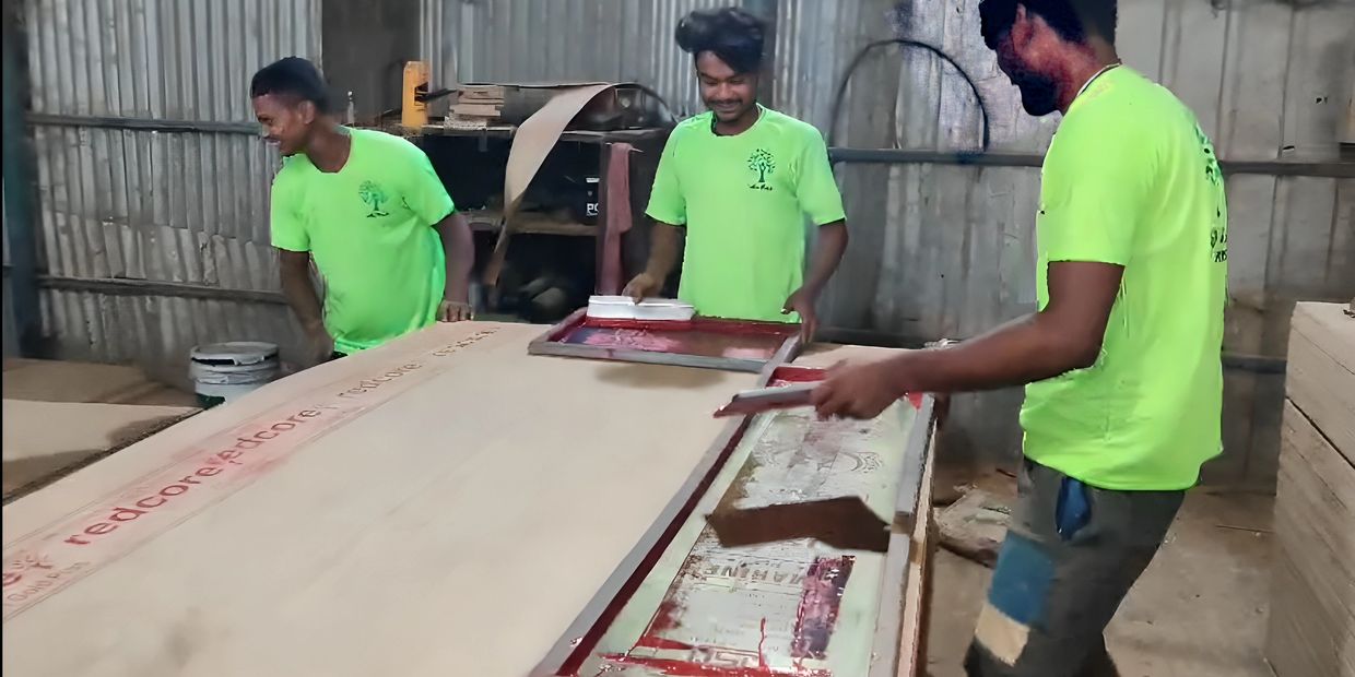 CUSTOMISED PLYWOOD