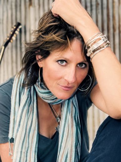 Steff Mahan. Nashville-based sync music artist