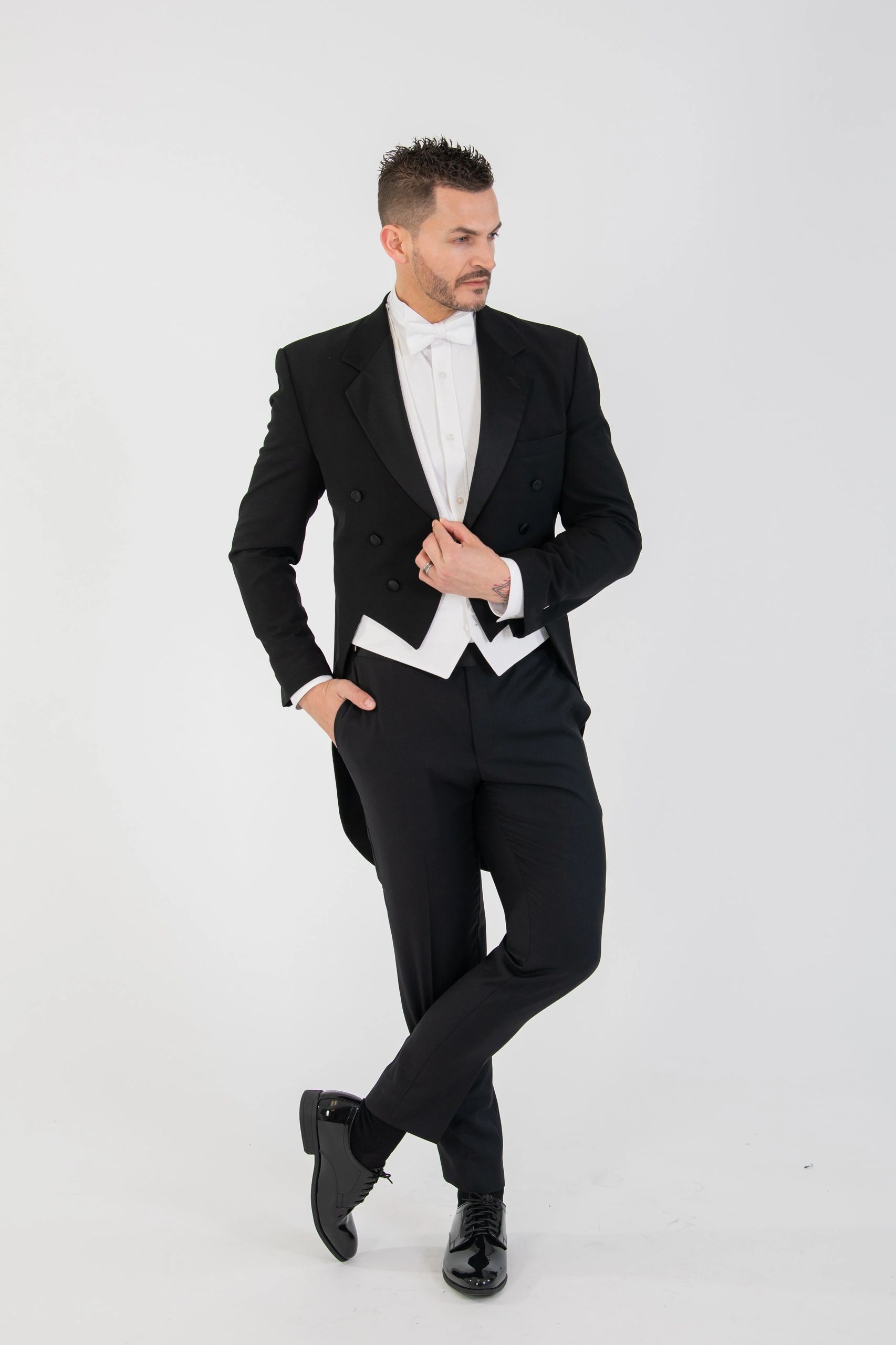 TAILS TUXEDO Black Formal Tux Boston, MA TAILS TUXEDO Black Formal Tux Boston, MA