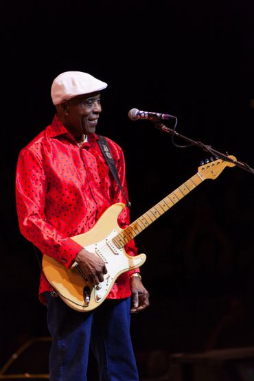 Buddy Guy riffing with the audience at the Westbury Music Fair on Long Island.