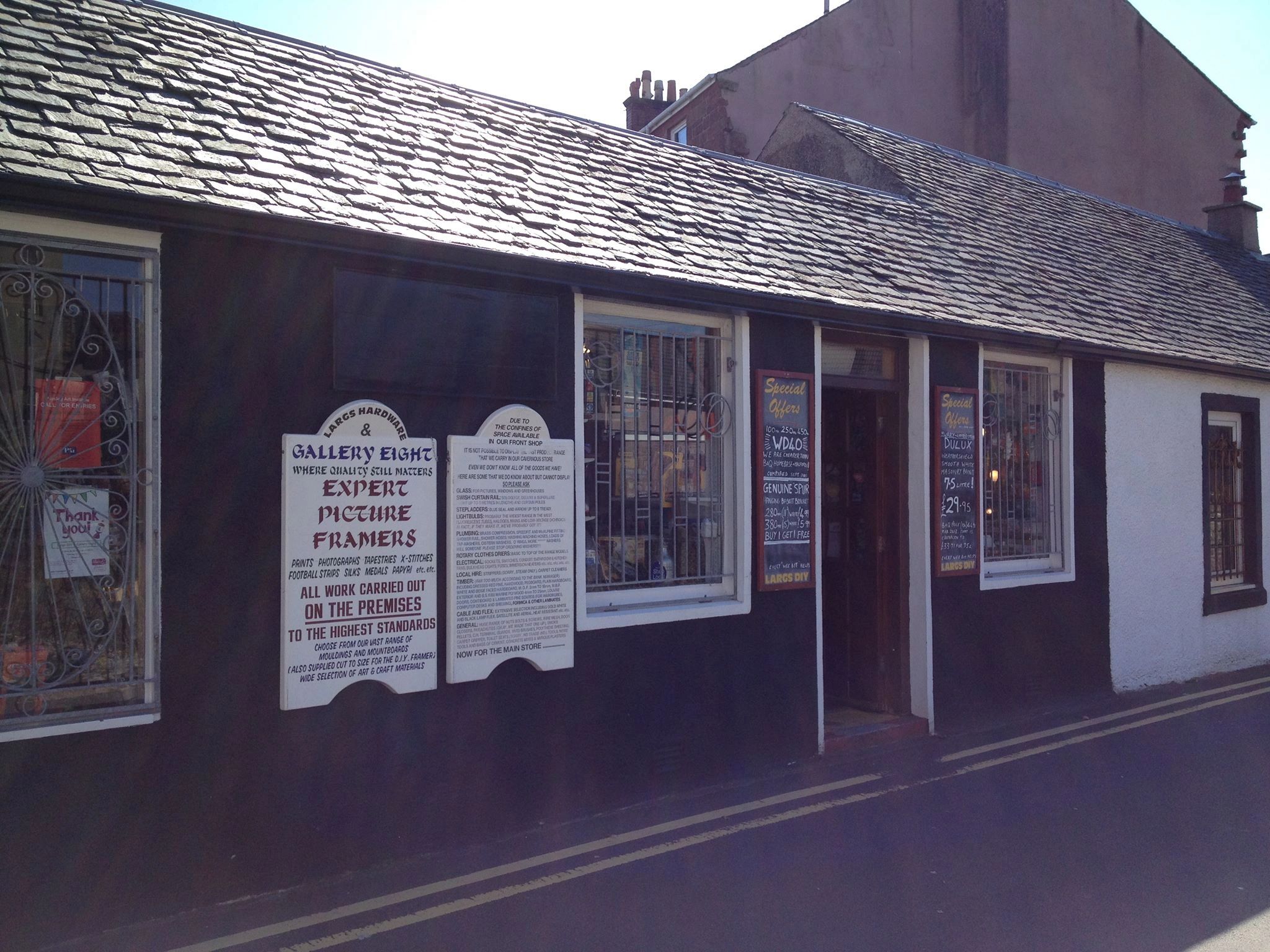 Largs Hardware Services and Gallery Eight Framing Home