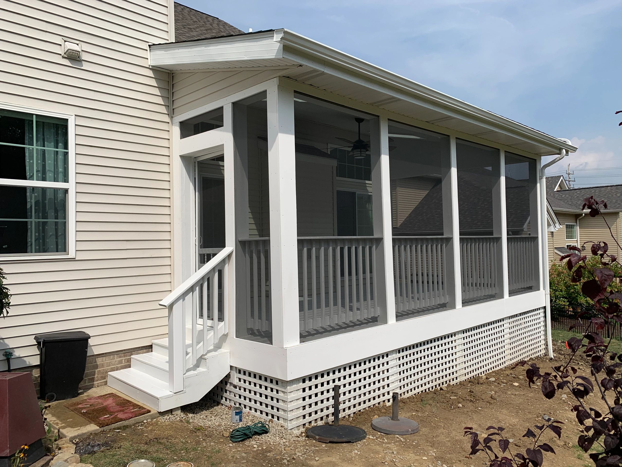 Screened porch construction 