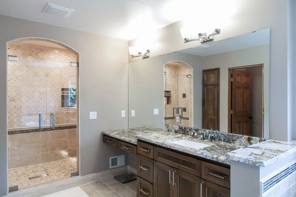 Kitchen and Bathroom Cabinets - TWIN RIVER CABINETS