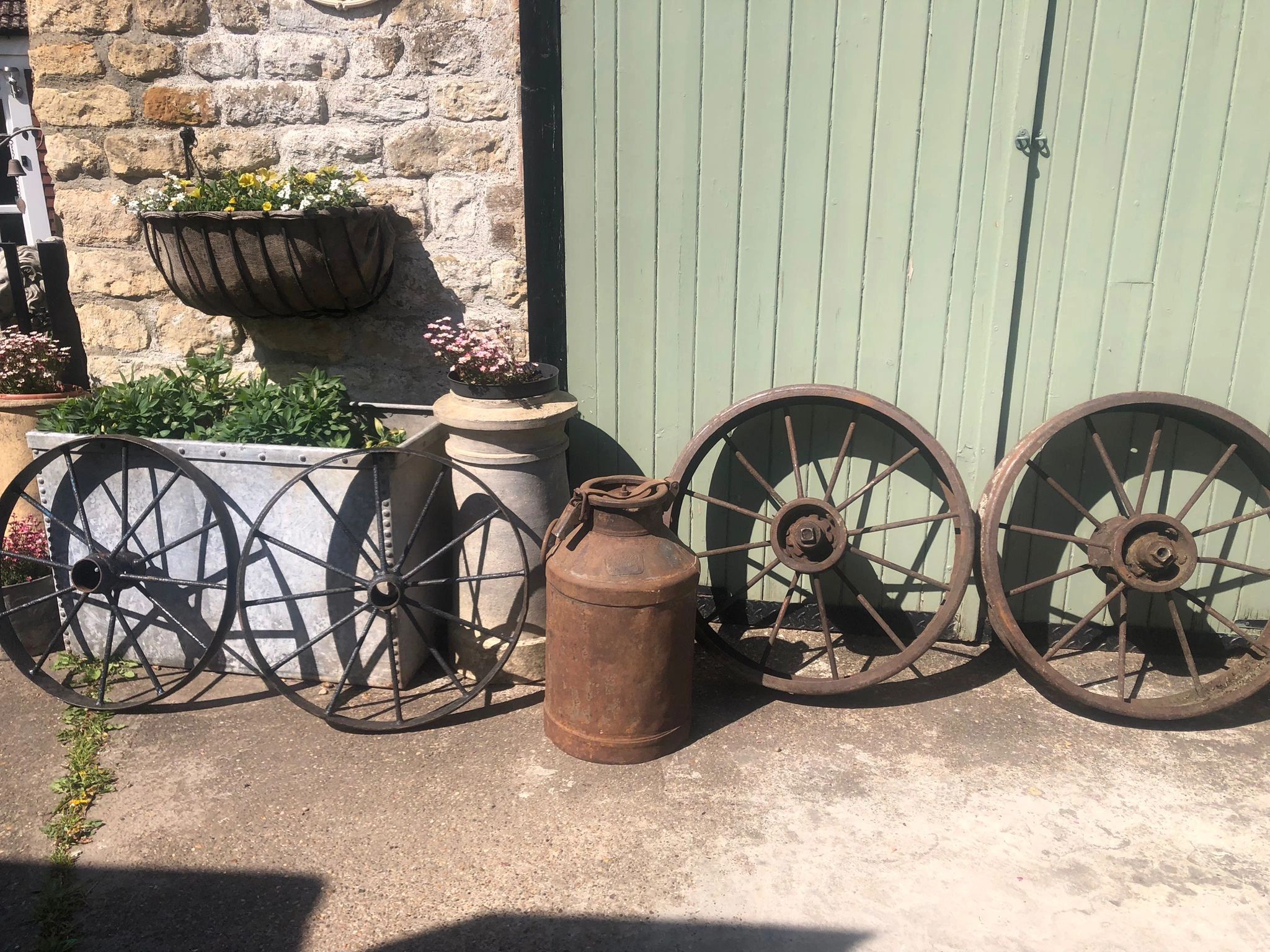 Metal Wheels ideal for display 
In stock 