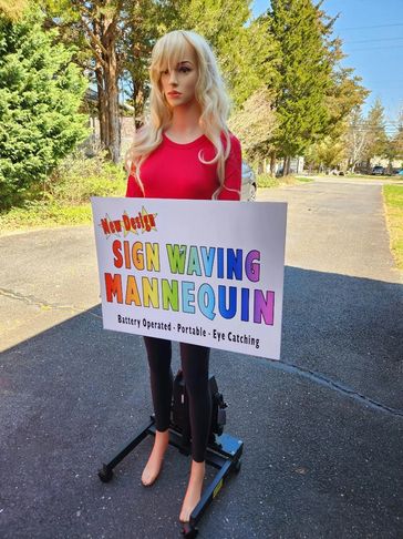 Sign Waving Mannequin