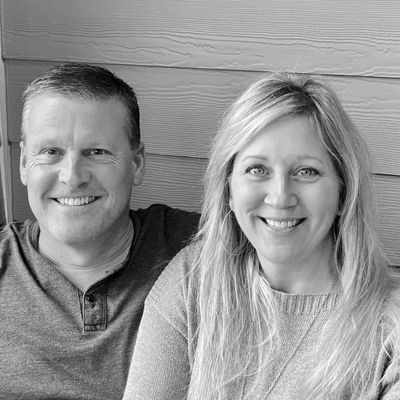 Scott & Lori Murry, Co-Founders of Vino-Yay!
