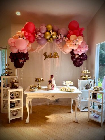 Desert table vintage decoration