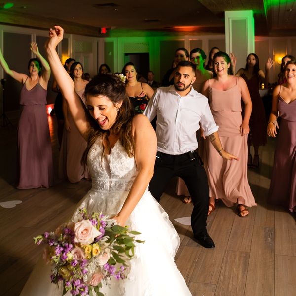 Bouquet Toss 