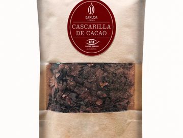 A package of organic cocoa husks labeled 'Cascarilla de Cacao'.