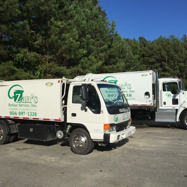 Box Truck Vinyl Lettering and Graphics
Vehicle Lettering
Fleet Graphics
Tractor trailer lettering
