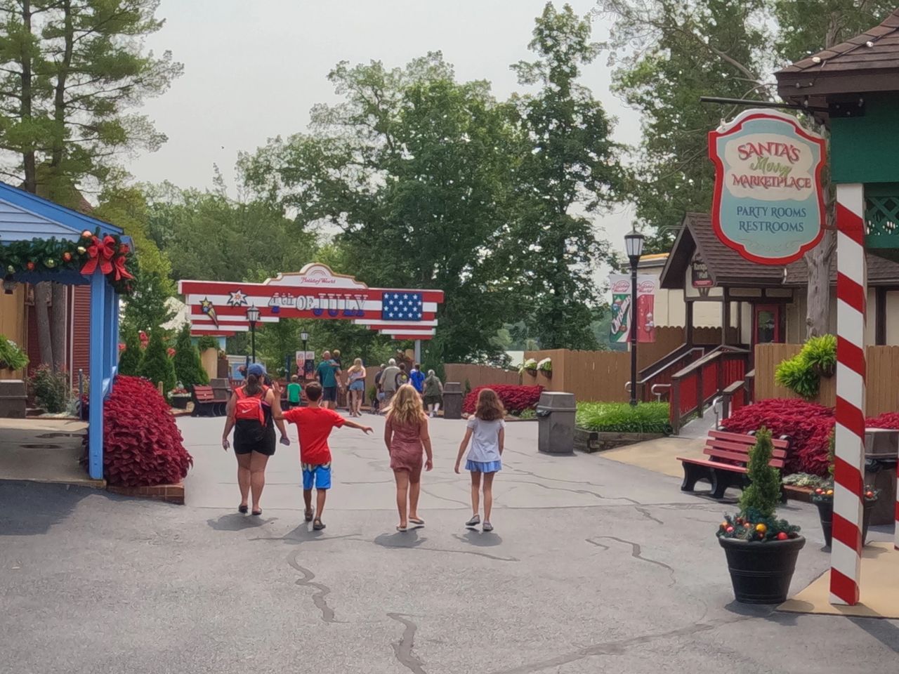 Holiday World features various holiday themes throughout the park. Christmas, Halloween, 4th of July and Thanksgiving all offer unique opportunities for family fun.