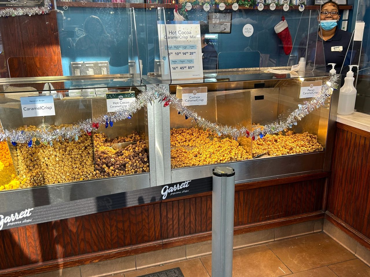 A trip to Chicago isn't complete without popcorn from one of the Garrett's Popcorn locations. You can sample the Chicago Style popcorn in a small bag or a giant gift tin, pending on the size of yor appetite.