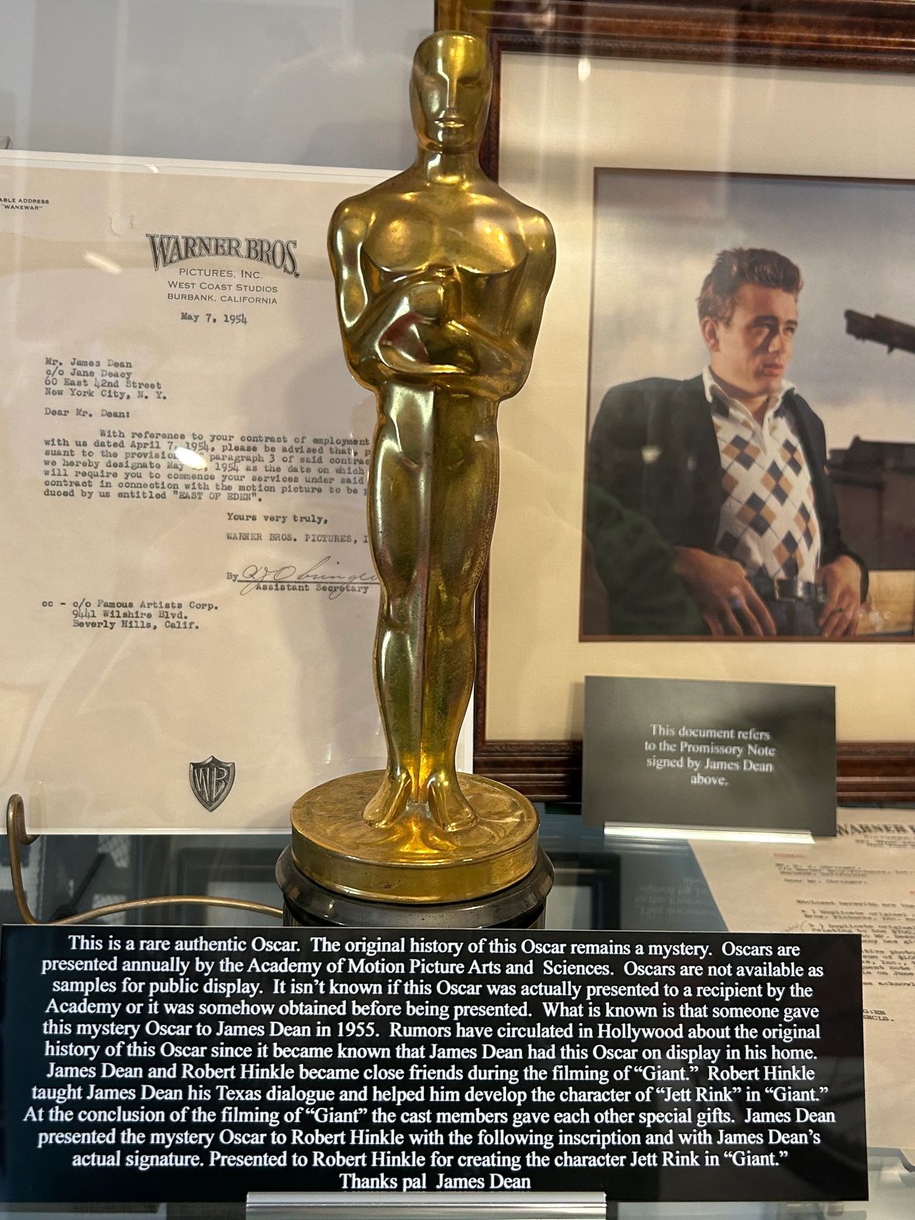 Though he never won an Oscar, James Dean somehow came into possession of one. He gave away the authentic Oscar to friend and acting coach Robert HInkle while working on the movie Giant.